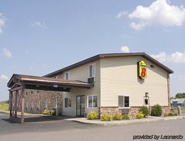 Super 8 By Wyndham Superior Wi Hotel Exterior photo