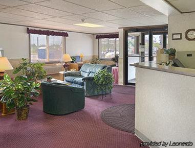 Super 8 By Wyndham Superior Wi Hotel Interior photo